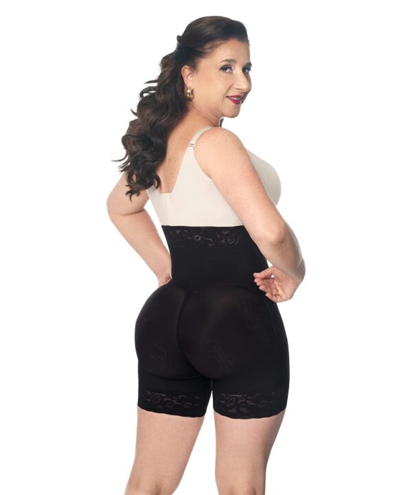 SHORT NEGRO TIRO ALTO (O-071)